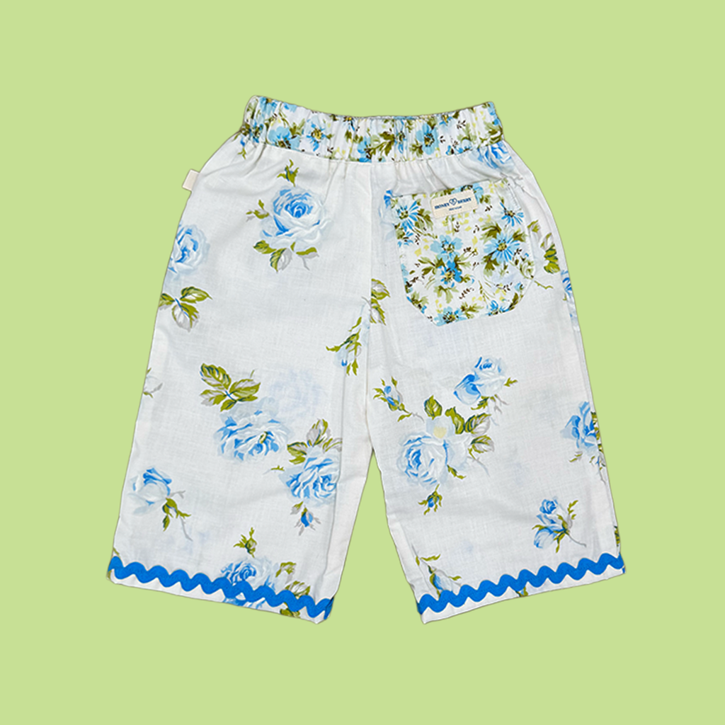 Clam Diggers Size S (18-24M)