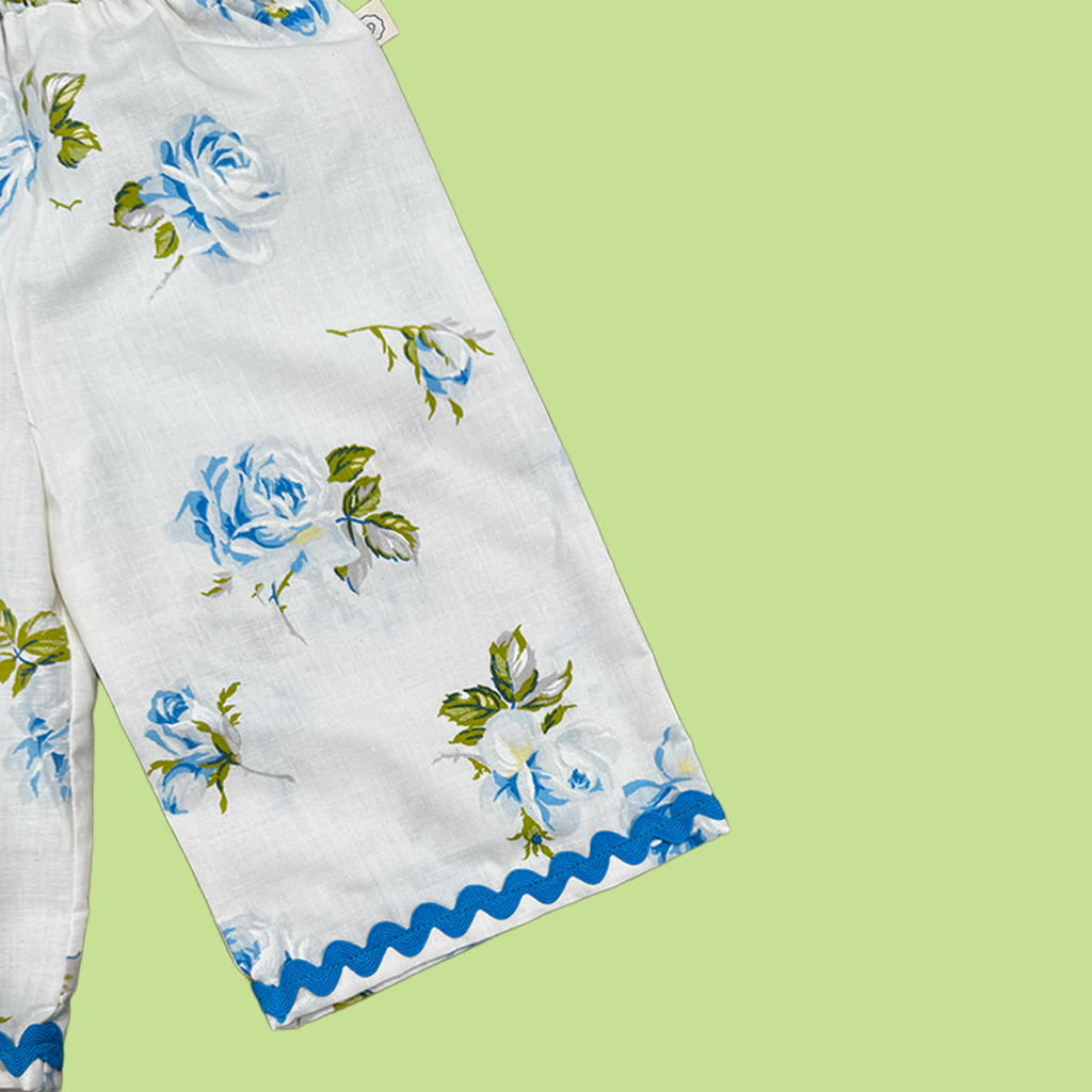 Clam Diggers Size S (18-24M)