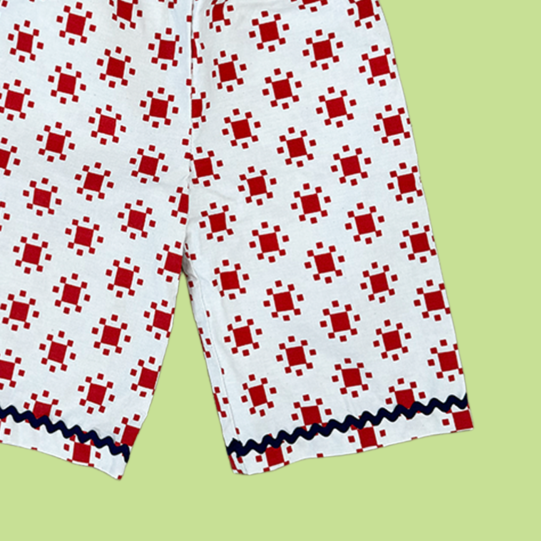 Clam Diggers Size S (18-24M)