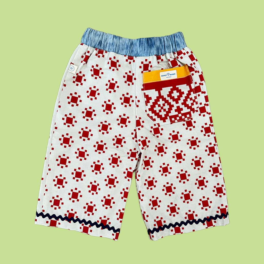 Clam Diggers Size S (18-24M)