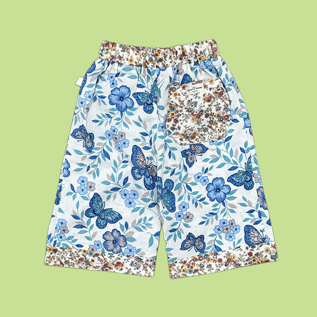 Clam Diggers Size M (2T)