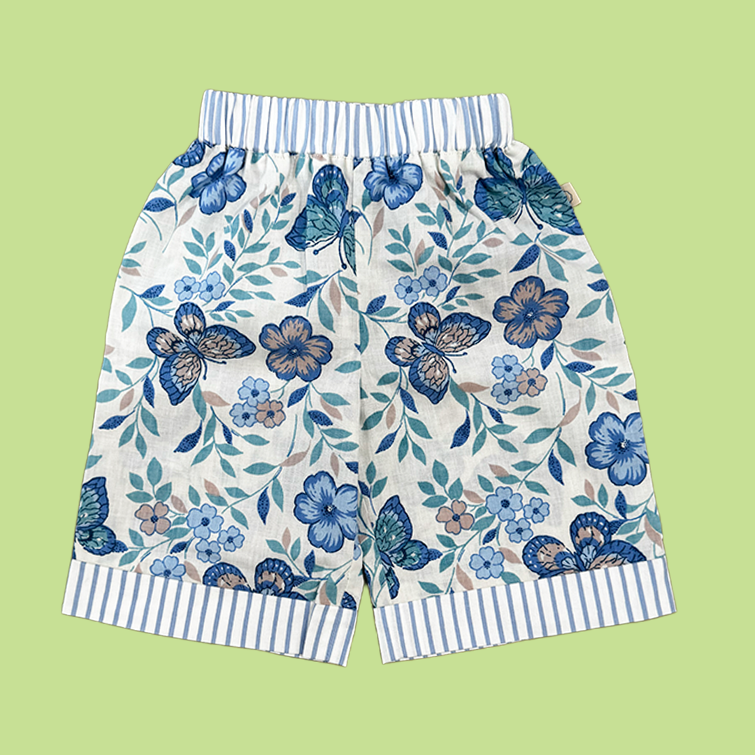 Clam Diggers Size XS (12-18M)