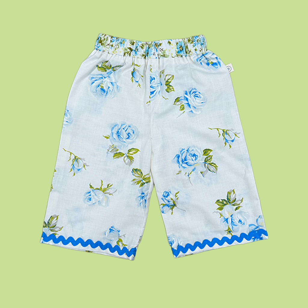 Clam Diggers Size S (18-24M)